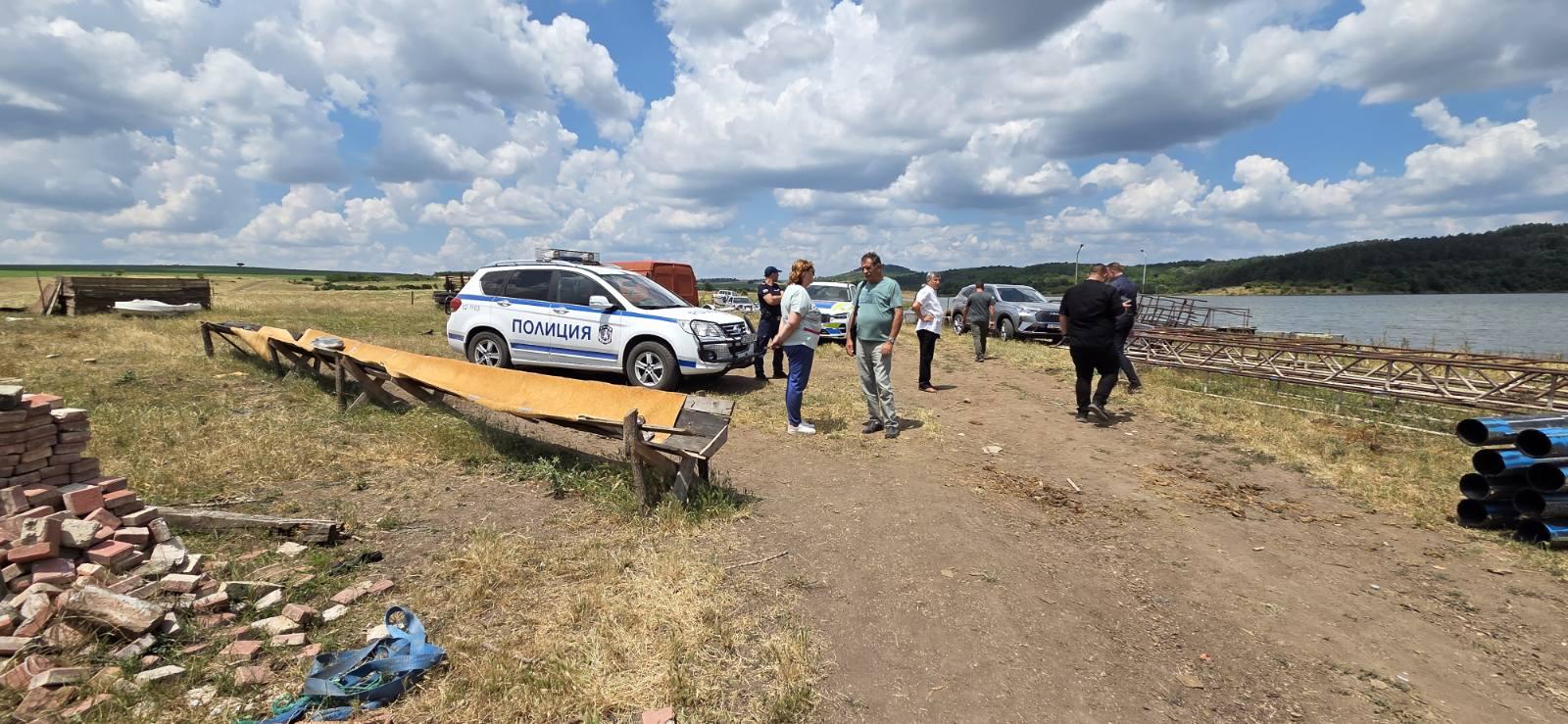 Възстановен е контролът върху язовир Ахелой